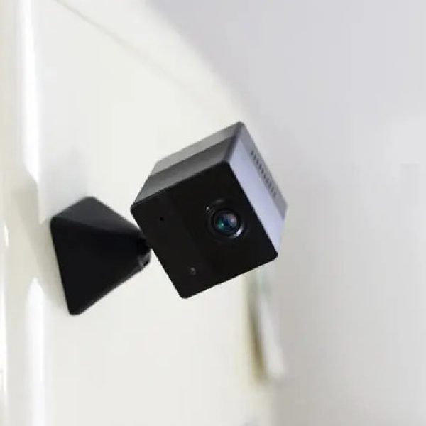 Mini Camara De Seguridad Ezviz Cb2 Wifi Full Hd Bateria. Color Negro